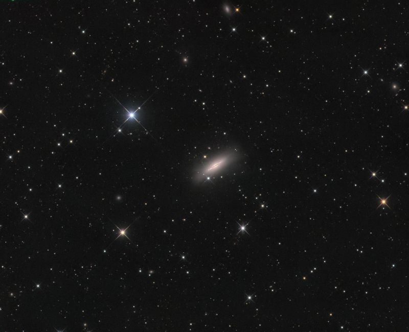 NGC 5866 oder M 102 im Sternbild Drachen