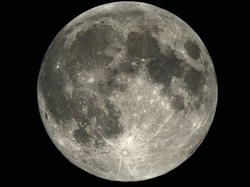 Der Vollmond im Perigäum