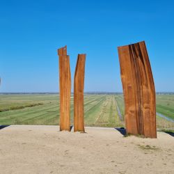 Metalhenge_19.jpg