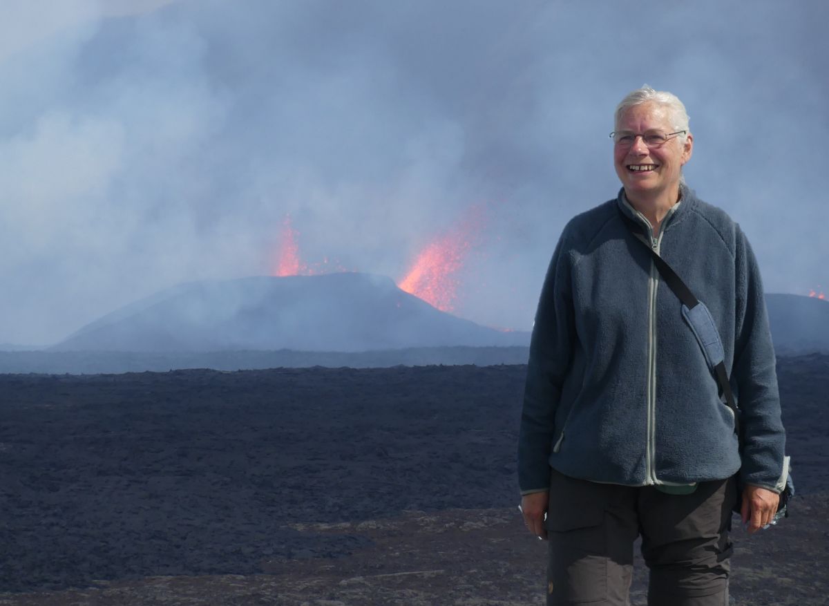 Vulkaneruption auf Reykjanes, Island mit Dr. Steinecke im Vordergrund