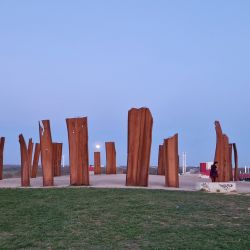 Metalhenge_36.jpg