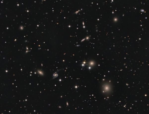 Die NGC 80 - Gruppe im Sternbild Andromeda